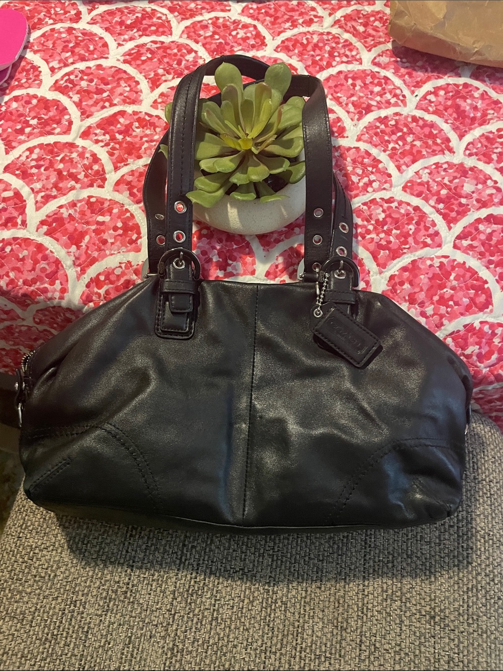 Coach Black Leather Shoulder Bag - Picture 3 of 9